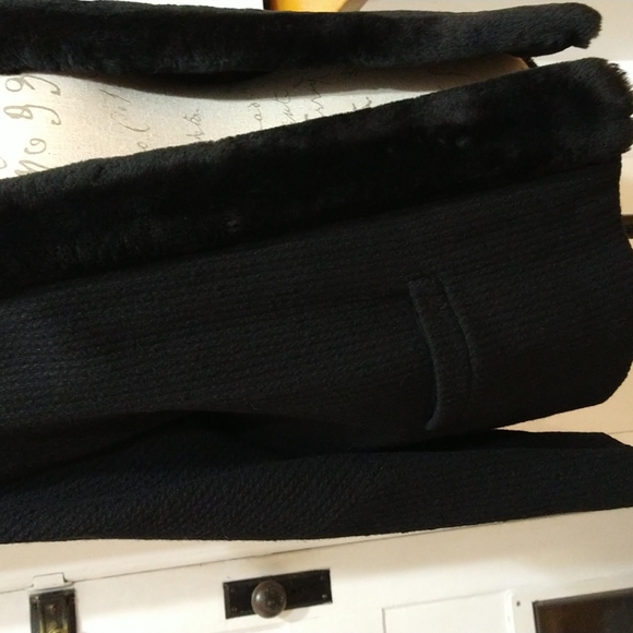 Fields of Tulsa vintage black fur collared jacket - Picture 14 of 15